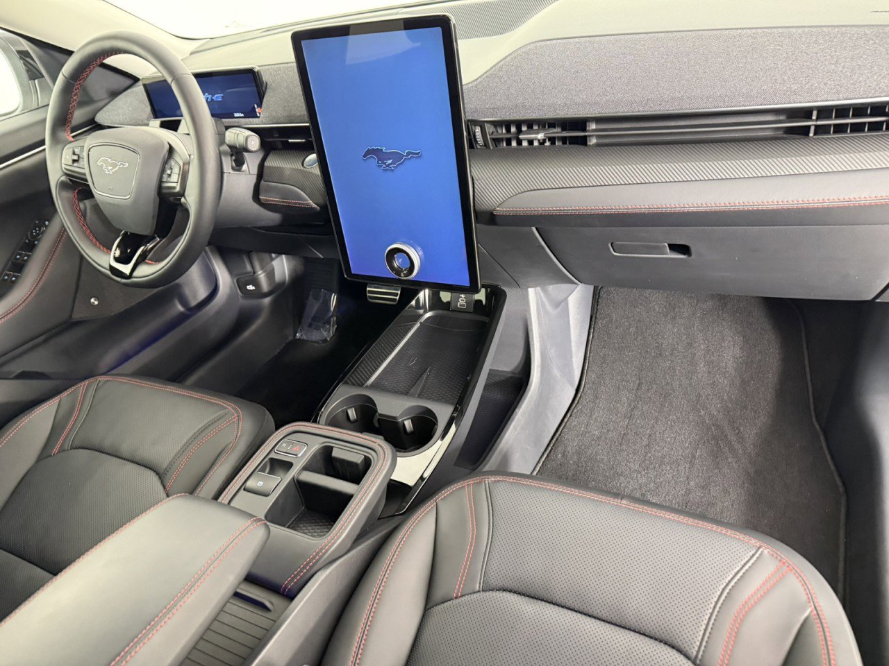 Certified 2025 Ford Mustang Mach-E Premium w/ Sport Appearance Package AWD/4WD image 11