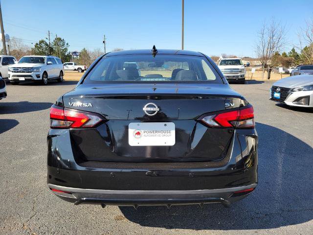 Used 2025 Nissan Versa SV image 4