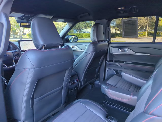 Certified 2025 Ford Explorer ST-Line w/ Premium Package image 19