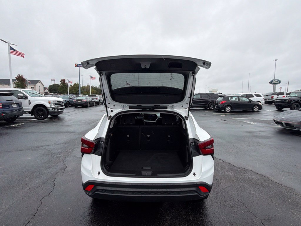 Used 2024 Chevrolet Trax LS FWD image 50