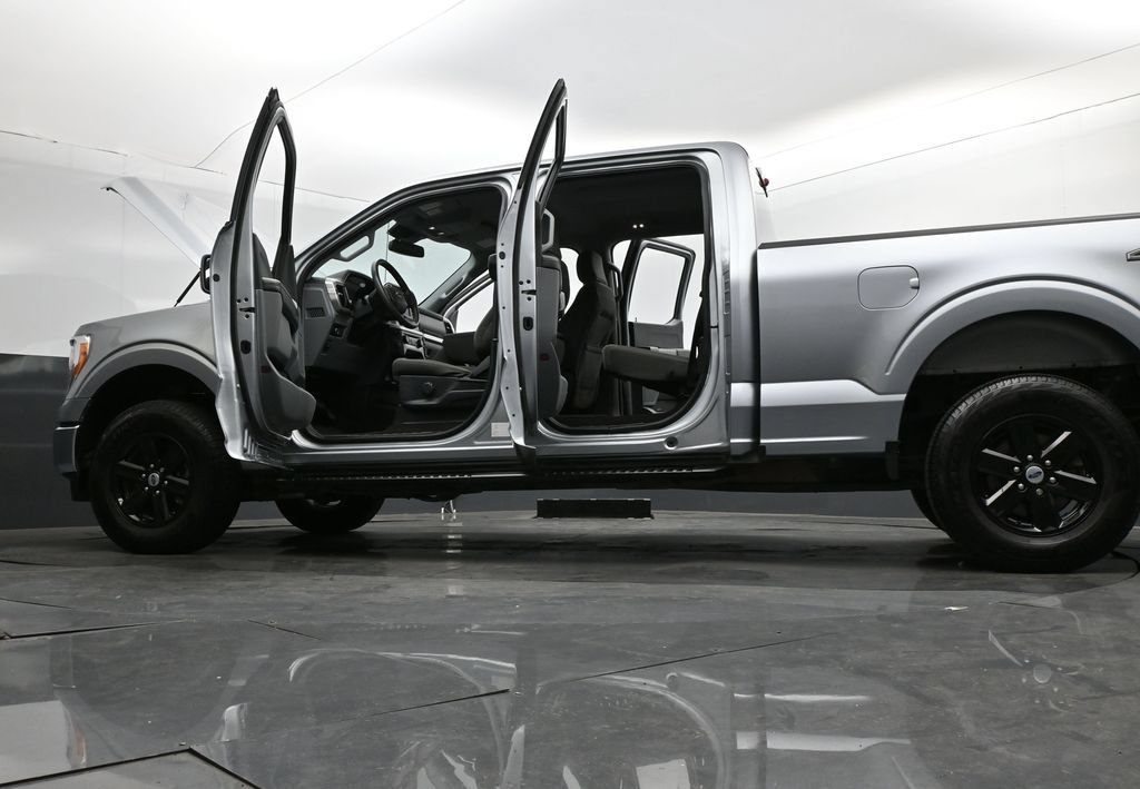 Certified 2022 Ford F150 XLT w/ Trailer Tow Package AWD/4WD image 28