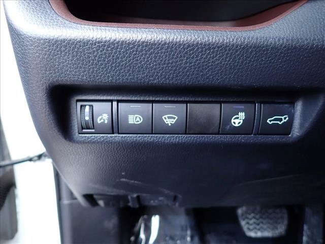 Used 2019 Toyota RAV4 Limited w/ Cold Weather Package AWD/4WD image 16