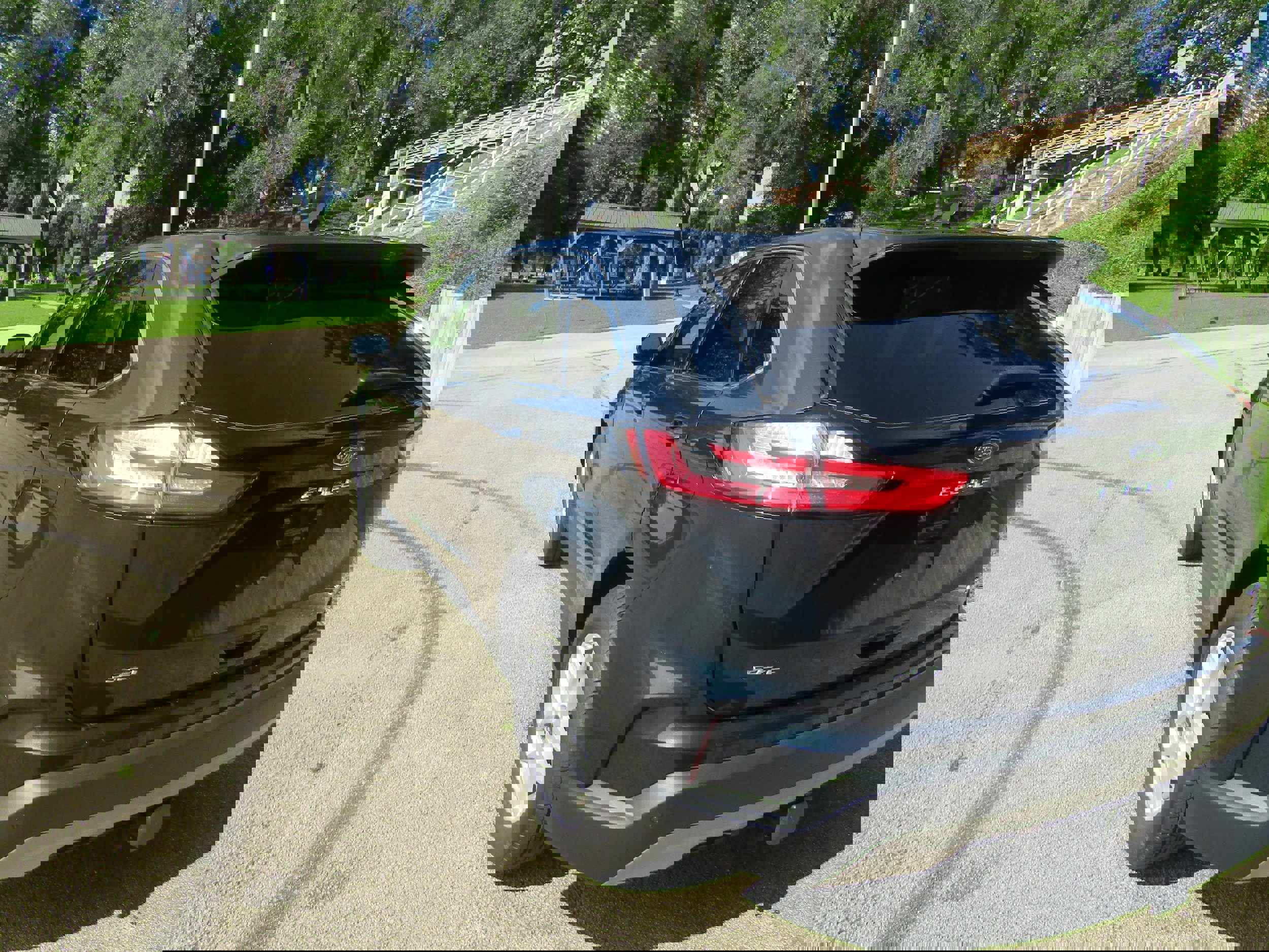 Certified 2023 Ford Edge SEL w/ Convenience Package image 3