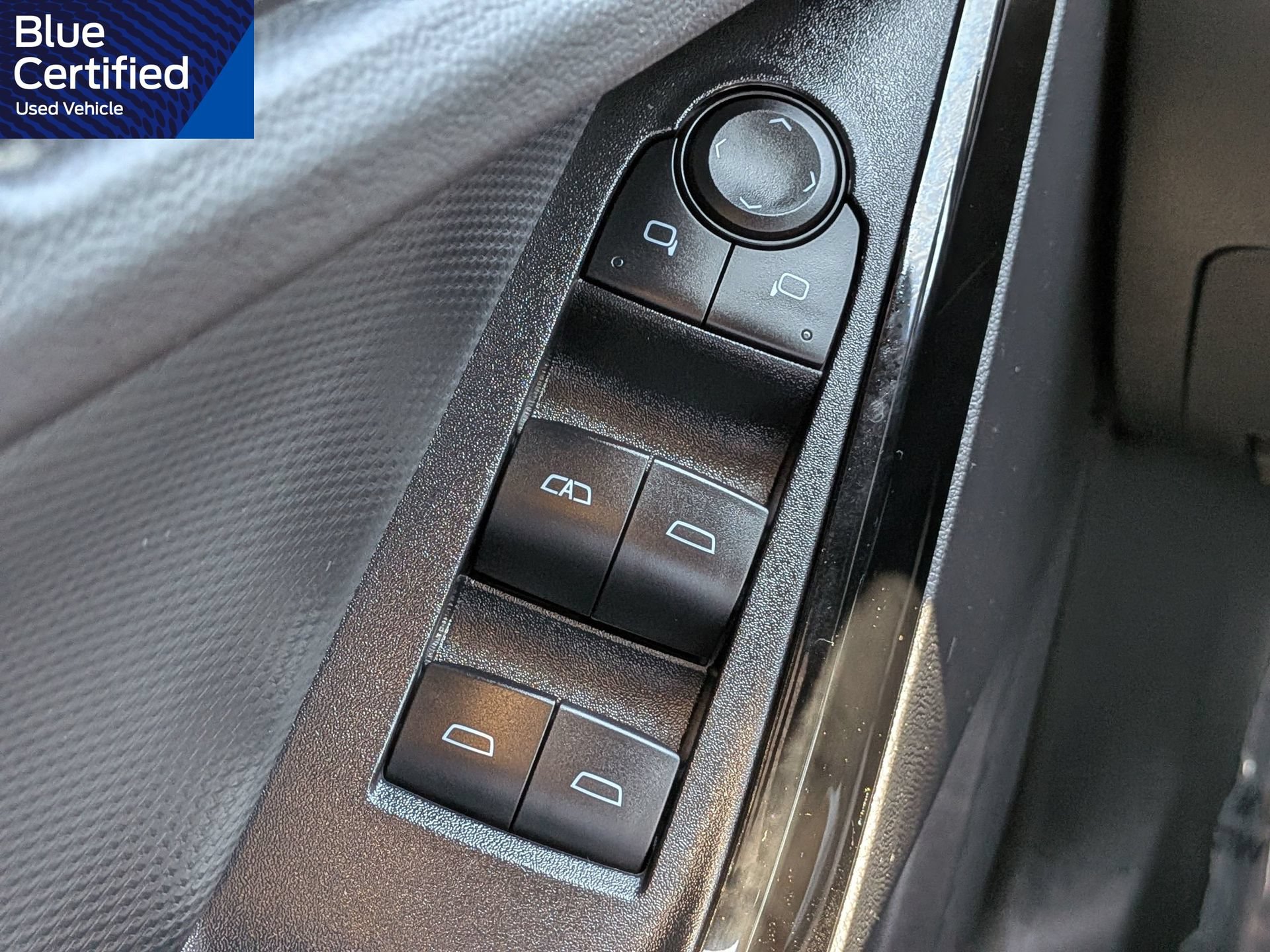 Used 2025 Chevrolet Equinox LT FWD image 26
