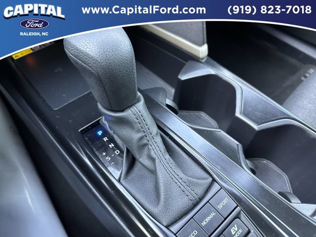 Used 2025 Toyota Camry LE FWD image 30