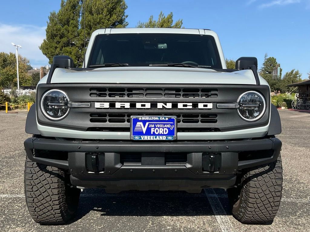 Certified 2024 Ford Bronco Black Diamond w/ Sasquatch Package image 18