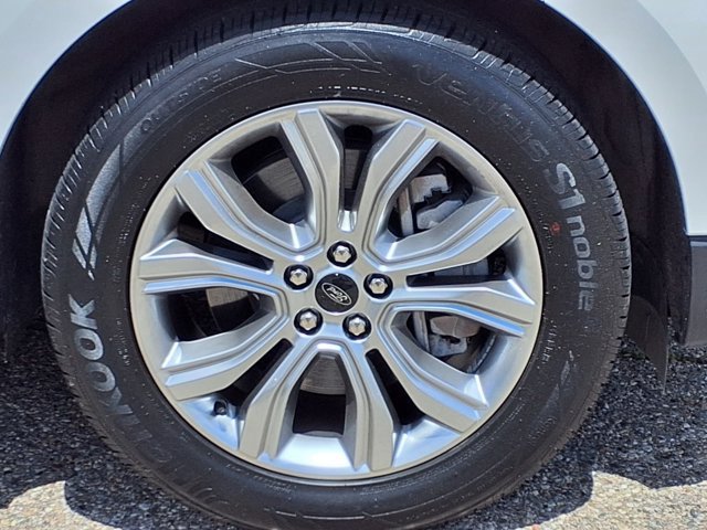 Certified 2024 Ford Edge Titanium AWD/4WD image 31
