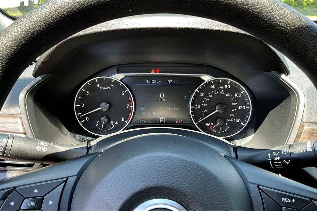 Used 2024 Nissan Altima 2.5 SV FWD image 15