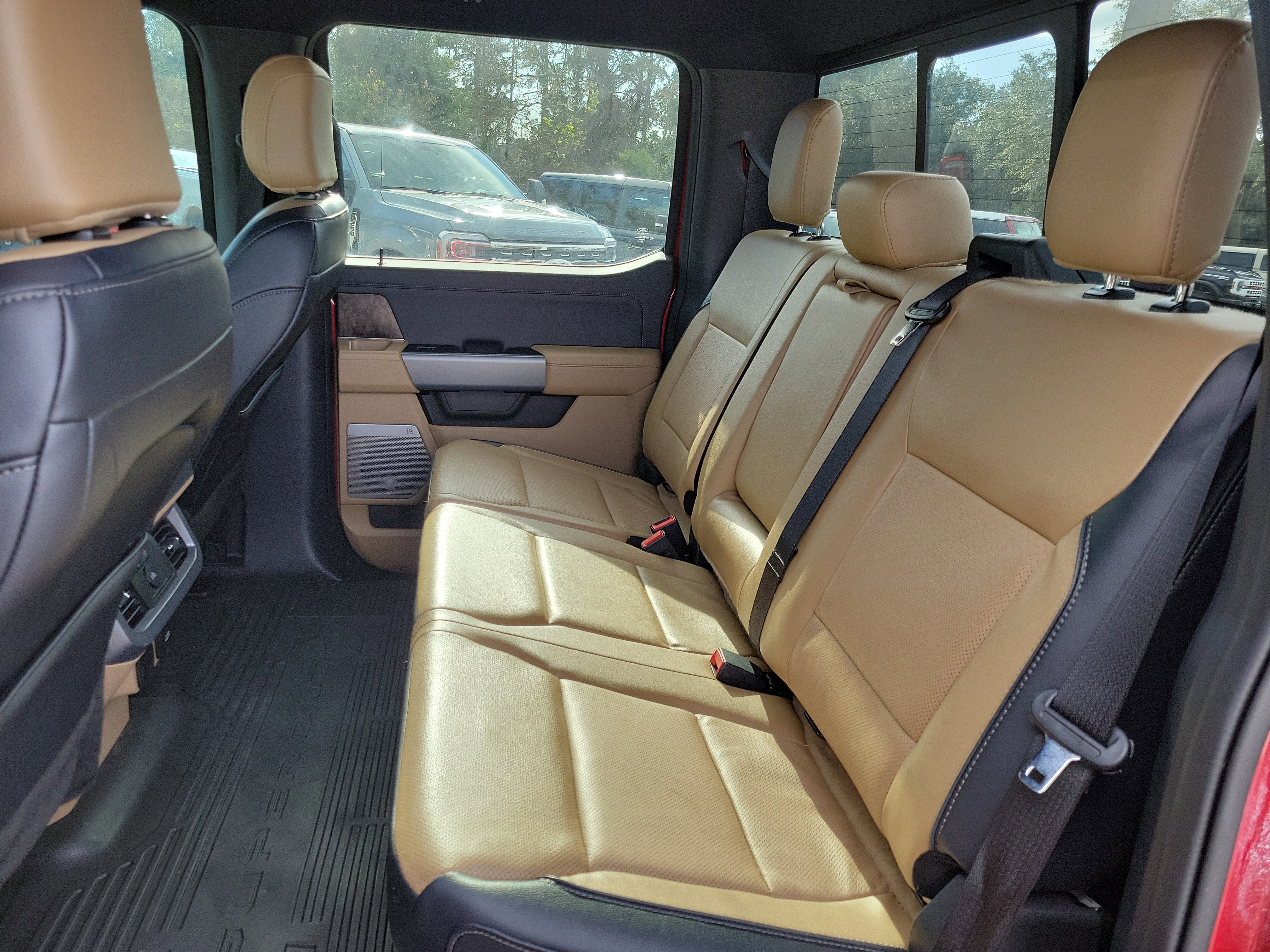 Certified 2024 Ford F250 Lariat w/ Sport Appearance Package image 23