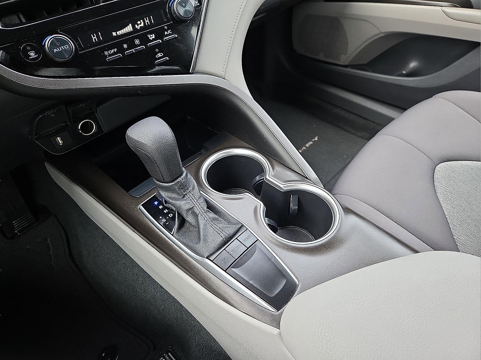 Used 2023 Toyota Camry LE image 25