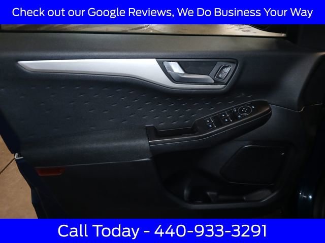 Certified 2020 Ford Escape SE image 16