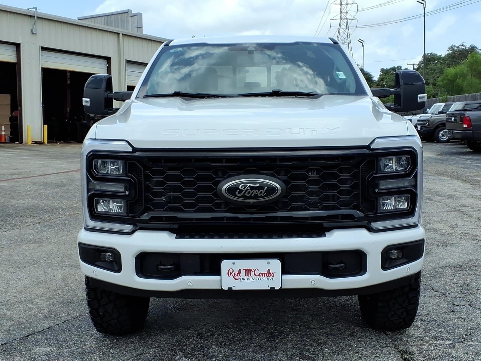 Certified 2025 Ford F250 Lariat w/ Lariat Ultimate Package AWD/4WD image 2