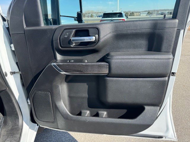 Used 2023 Chevrolet Silverado 2500 LTZ image 38