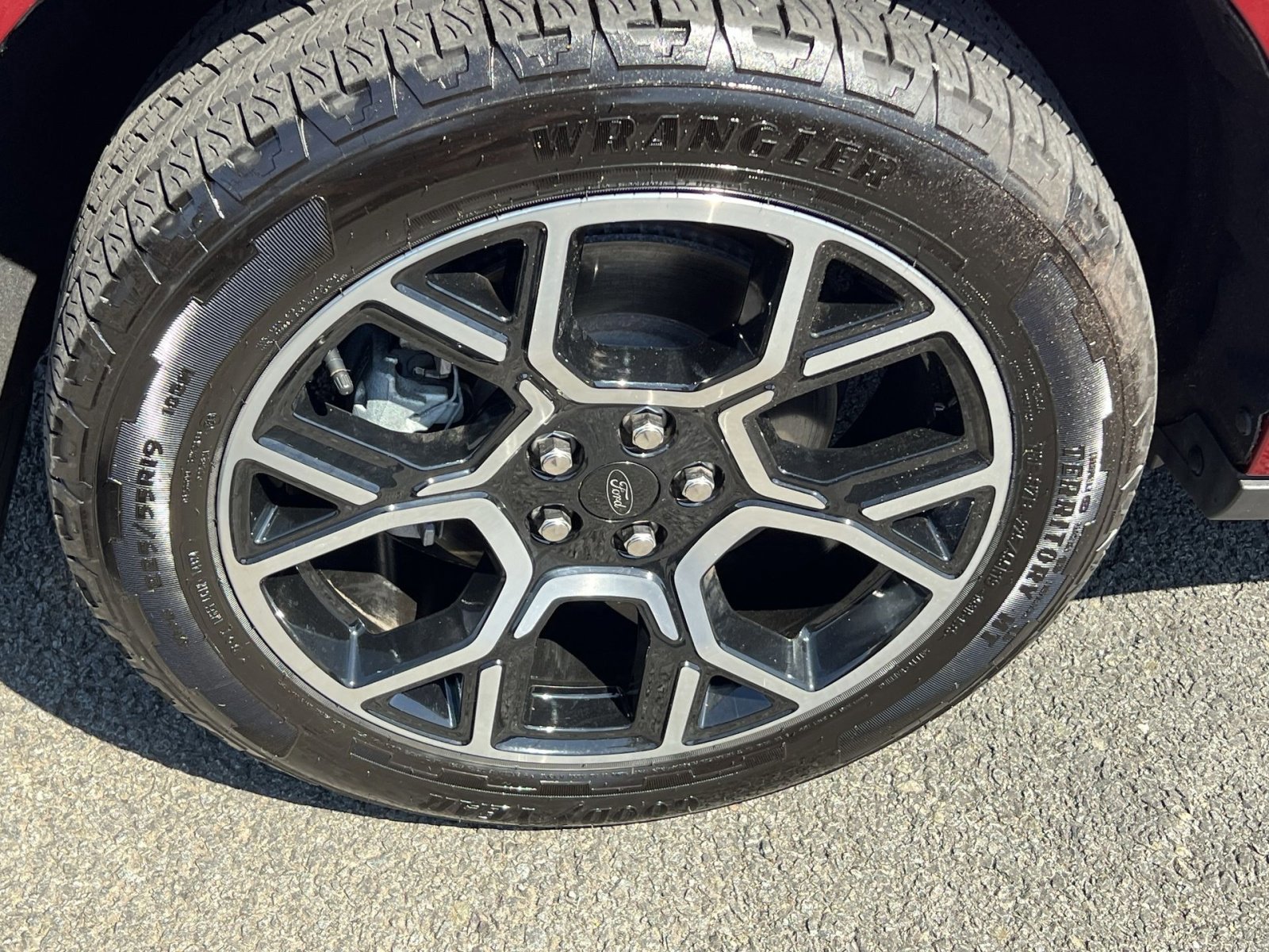 Certified 2025 Ford Maverick Lariat w/ 4K Tow Package image 12