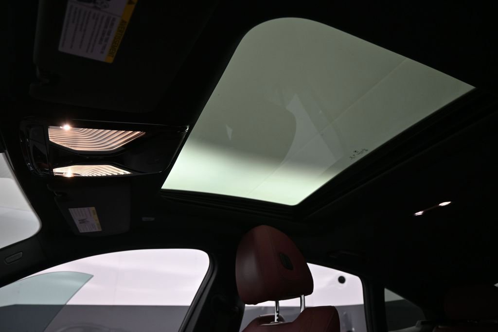 Used 2023 BMW i4 eDrive40 RWD image 17