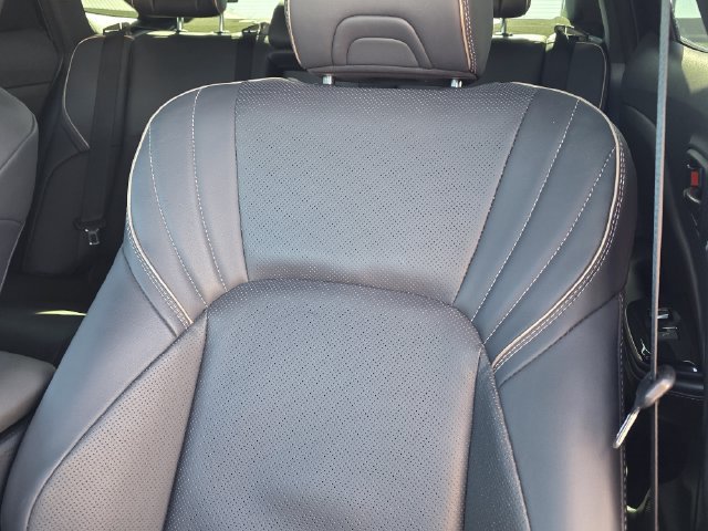 Used 2026 Toyota Crown AWD/4WD image 14