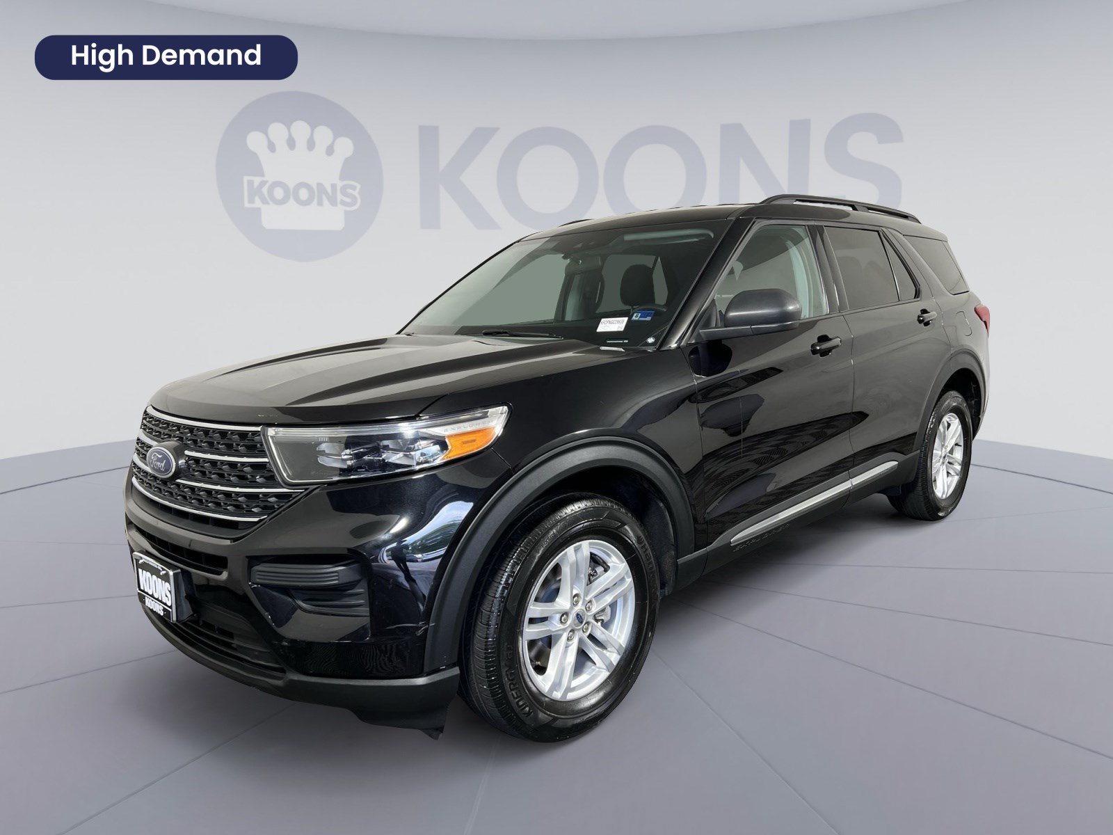 Certified 2022 Ford Explorer XLT AWD/4WD image 1