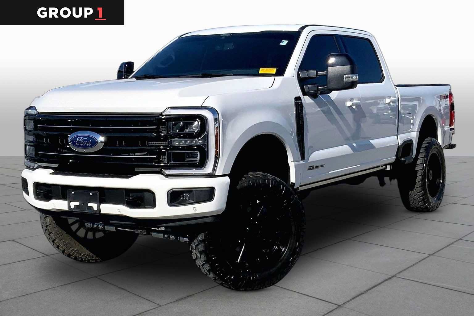 Certified 2025 Ford F250 Platinum w/ FX4 Off-Road Package AWD/4WD image 1