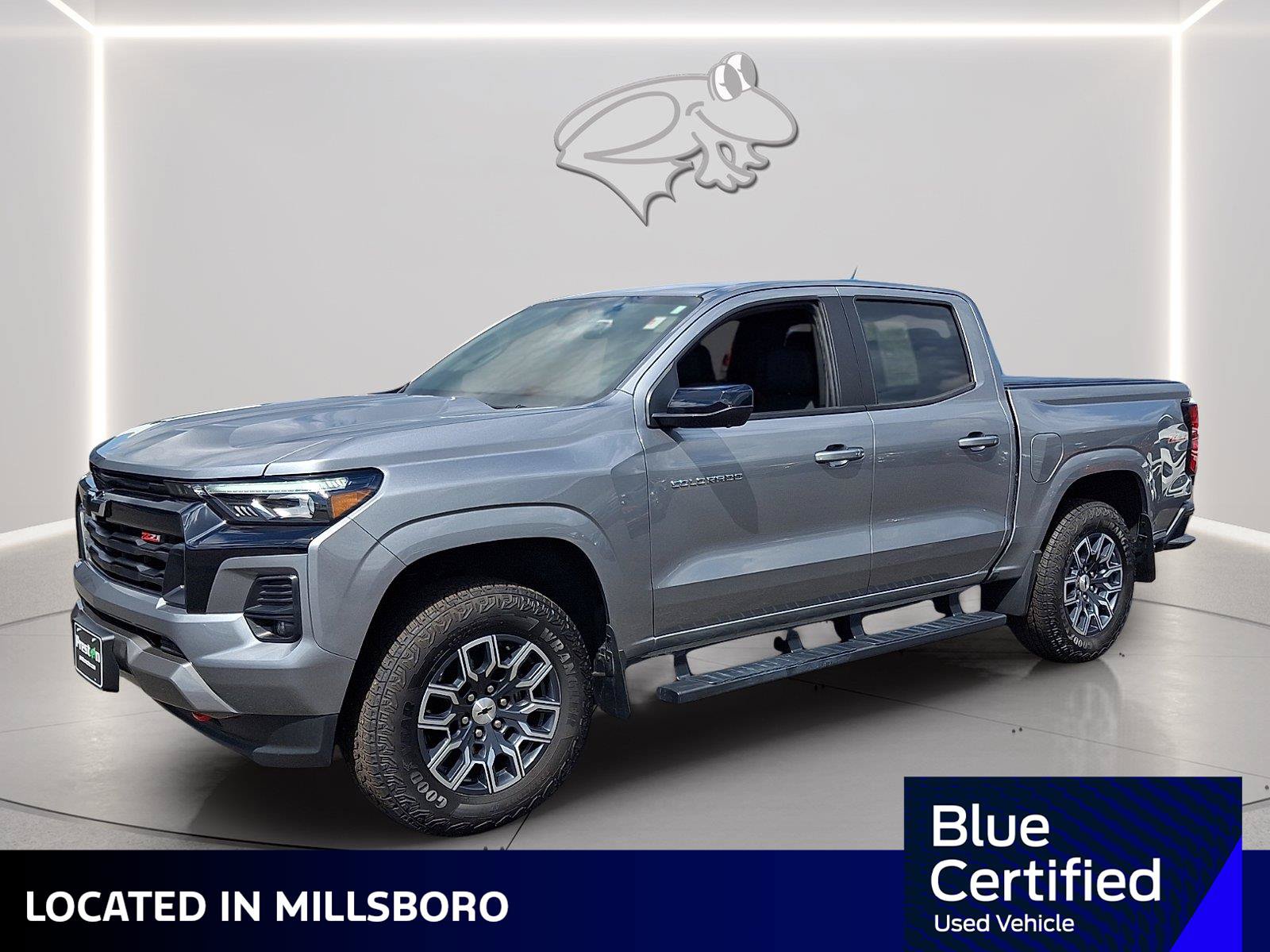 Used 2025 Chevrolet Colorado Z71 w/ Technology Package AWD/4WD image 1