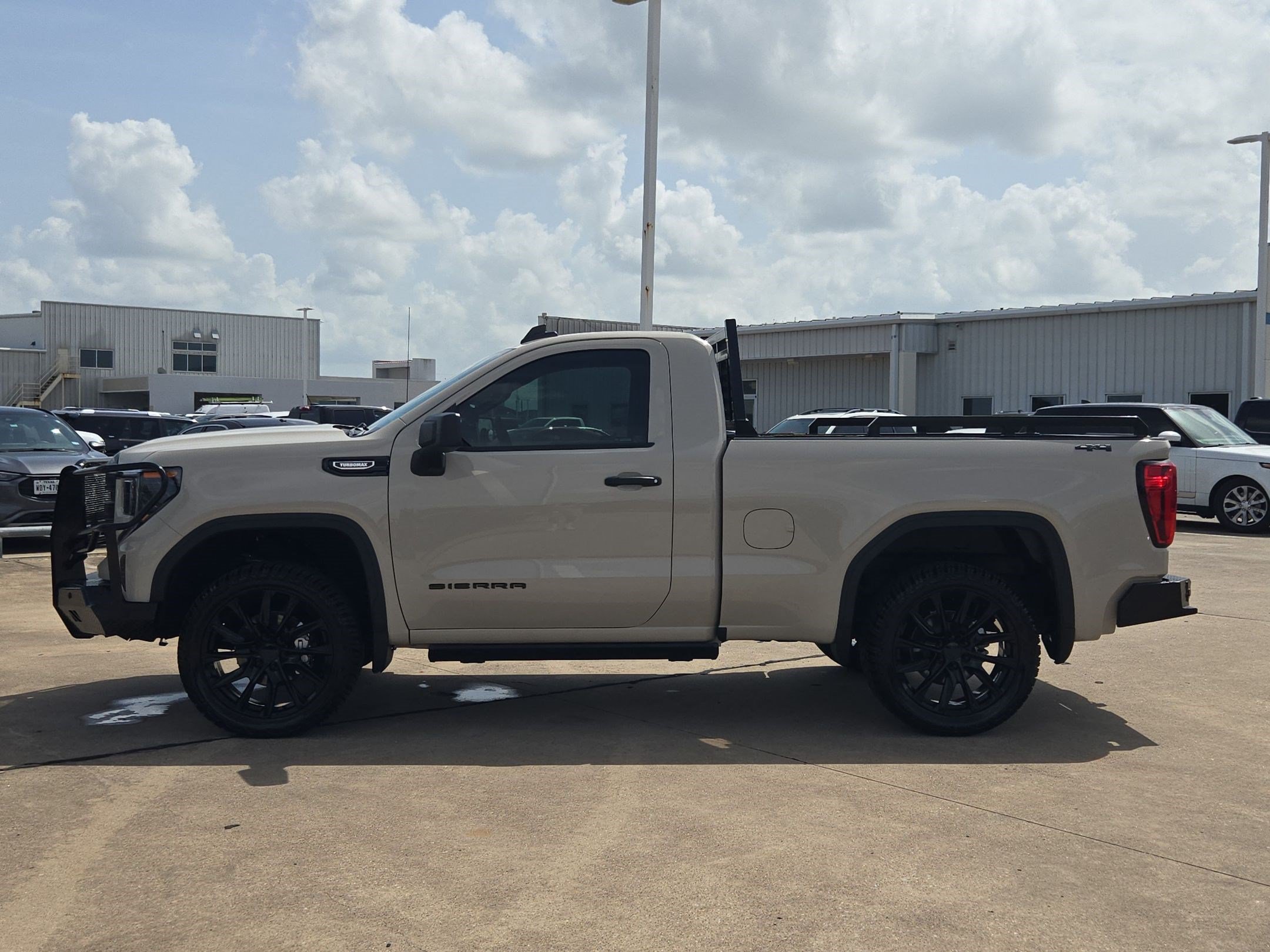 Used 2026 GMC Sierra 1500 Pro w/ Pro Value Package AWD/4WD image 9