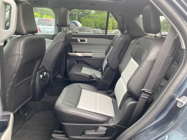 Certified 2023 Ford Explorer XLT w/ Equipment Group 202A AWD/4WD image 11