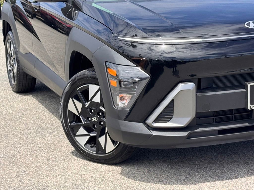 Used 2024 Hyundai Kona SEL AWD/4WD image 4