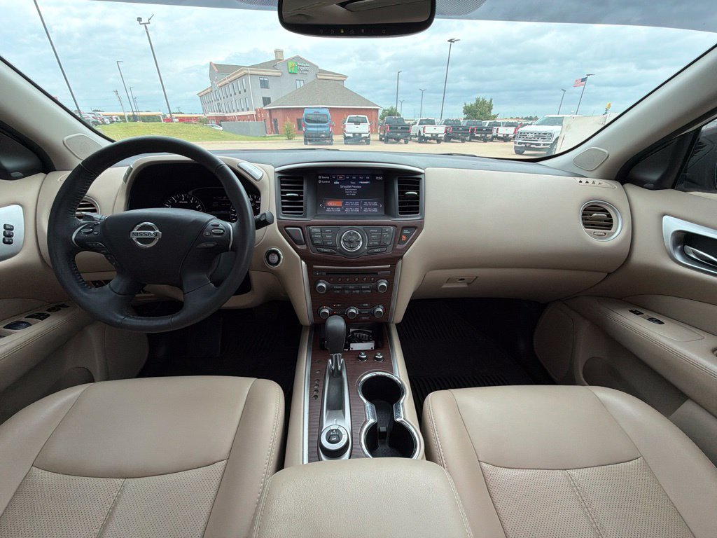 Used 2017 Nissan Pathfinder Platinum AWD/4WD image 26