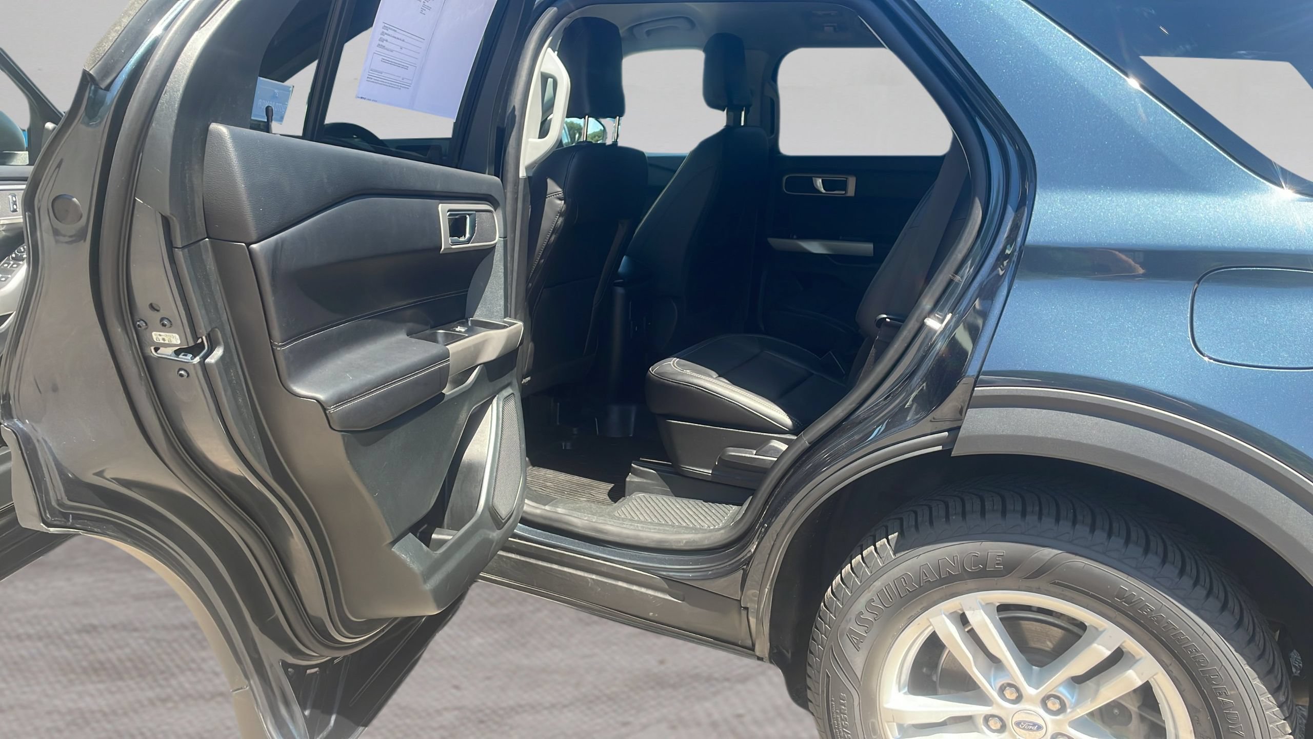 Certified 2023 Ford Explorer XLT w/ Equipment Group 202A AWD/4WD image 13