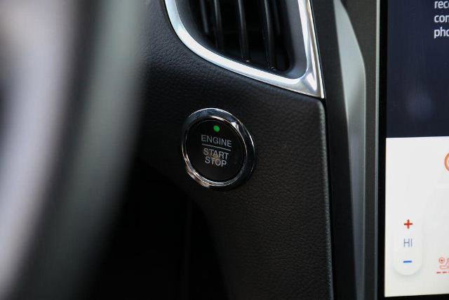 Certified 2022 Ford Edge Titanium image 38