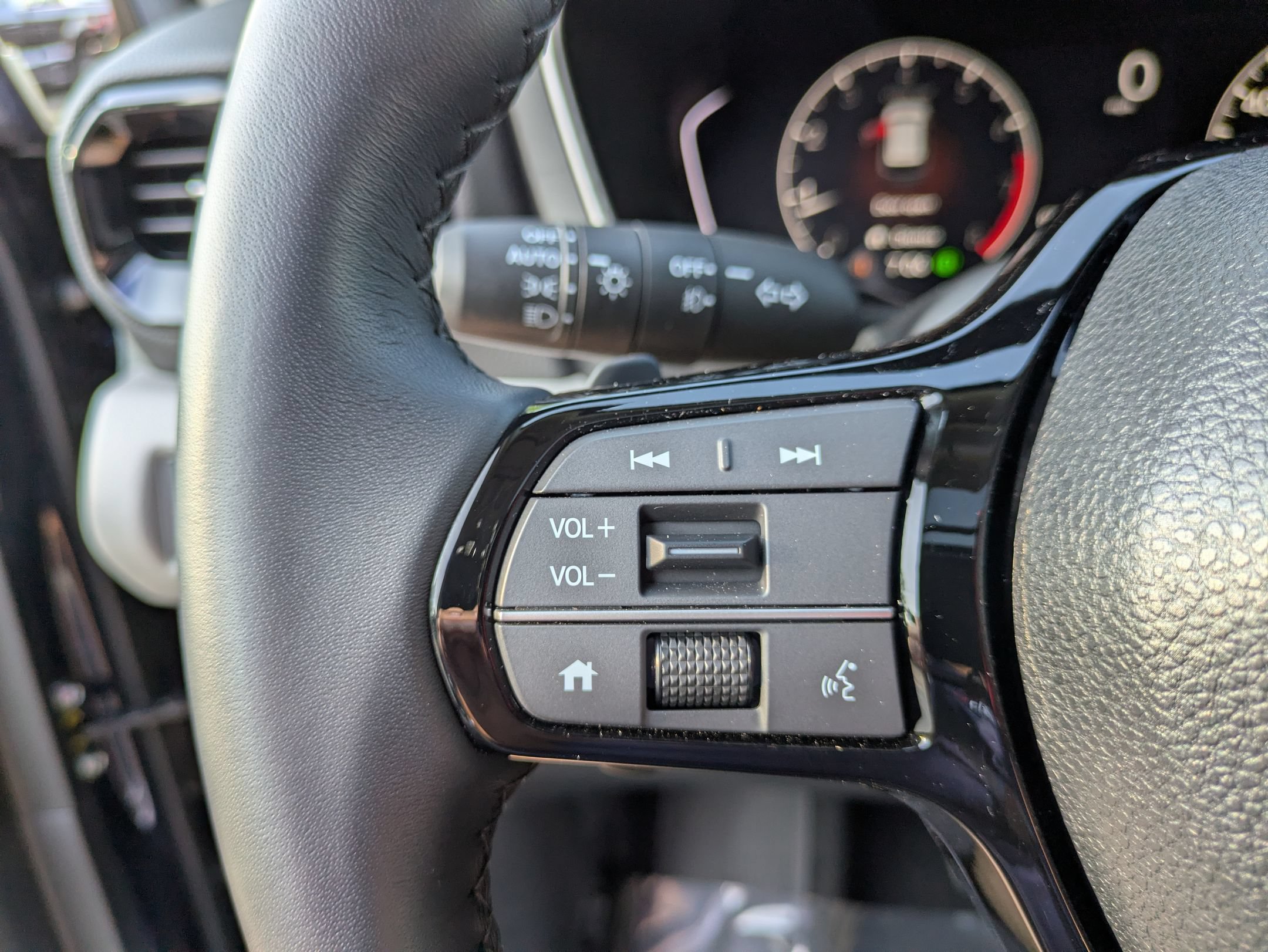 Used 2025 Honda Pilot Touring image 18