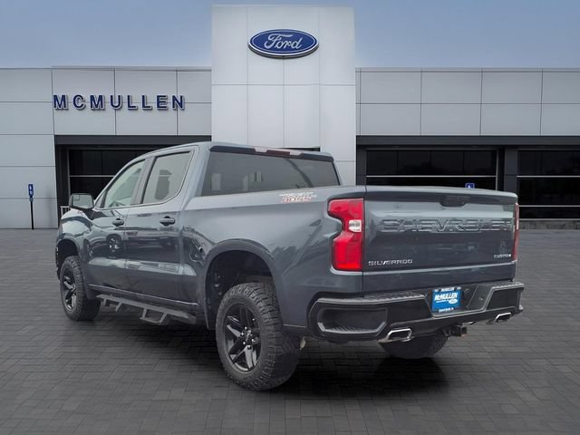 Used 2021 Chevrolet Silverado 1500 Custom Trail Boss AWD/4WD image 3