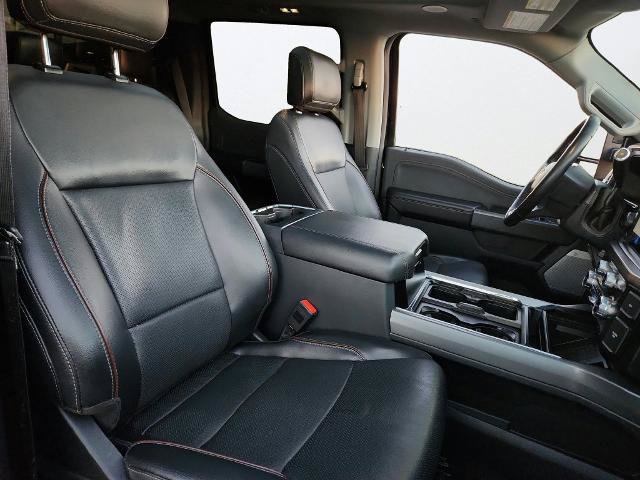 Certified 2024 Ford F250 Lariat w/ Lariat Ultimate Package AWD/4WD image 32