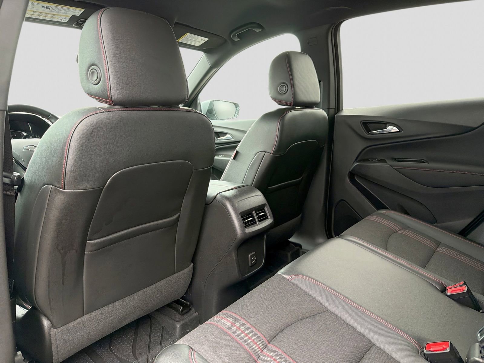 Used 2023 Chevrolet Equinox RS w/ LPO, Floor Liner Package AWD/4WD image 21