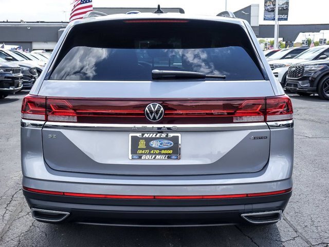 Used 2024 Volkswagen Atlas SE AWD/4WD image 8