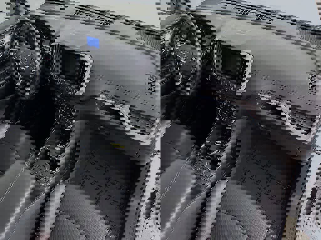 Used 2024 GMC Terrain SLT image 30