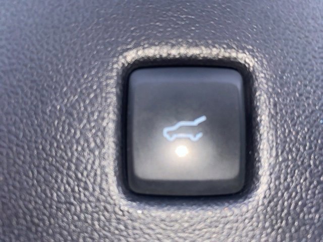 Certified 2022 Ford Escape SE w/ SE Sport Appearance Package image 22