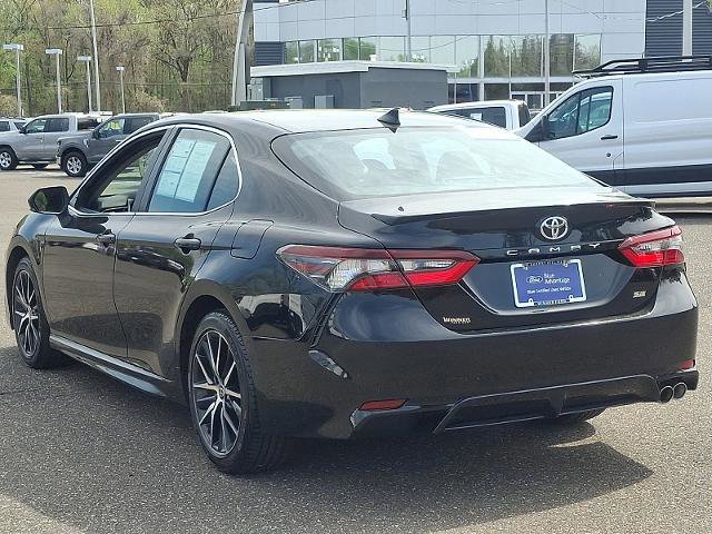 Used 2024 Toyota Camry SE FWD image 2