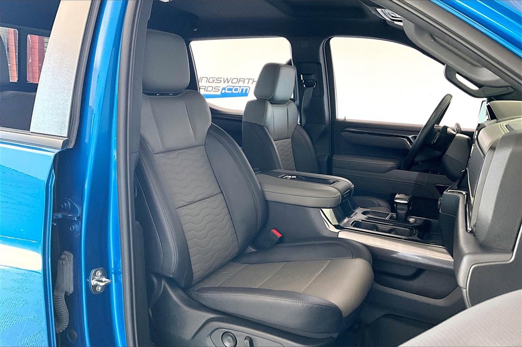 Used 2022 Chevrolet Silverado 1500 ZR2 w/ Technology Package image 6