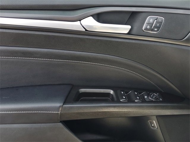 Certified 2019 Ford Fusion Energi Titanium image 9