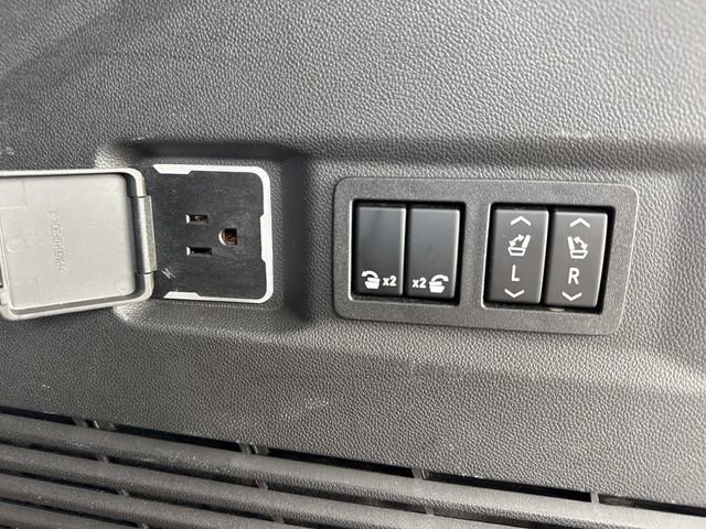 Used 2022 Chevrolet Tahoe RST w/ Luxury Package image 14