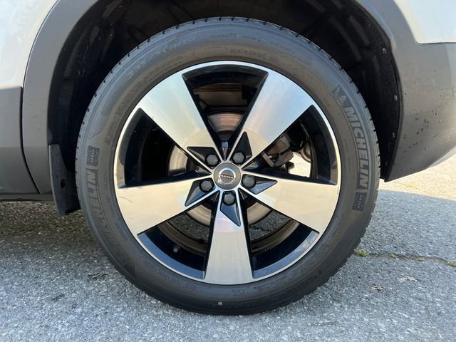 Used 2020 Volvo XC40 T5 Momentum w/ Protection Package Premier AWD/4WD image 15