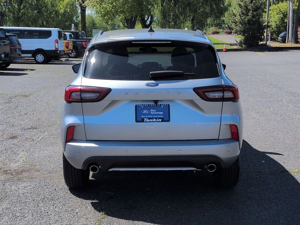 Certified 2023 Ford Escape ST-Line w/ Tech Pack #1 AWD/4WD image 4