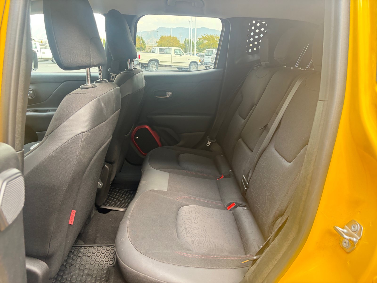Used 2018 Jeep Renegade Trailhawk w/ Cold Weather Group II AWD/4WD image 26