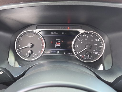 Used 2023 Nissan Rogue S FWD image 11