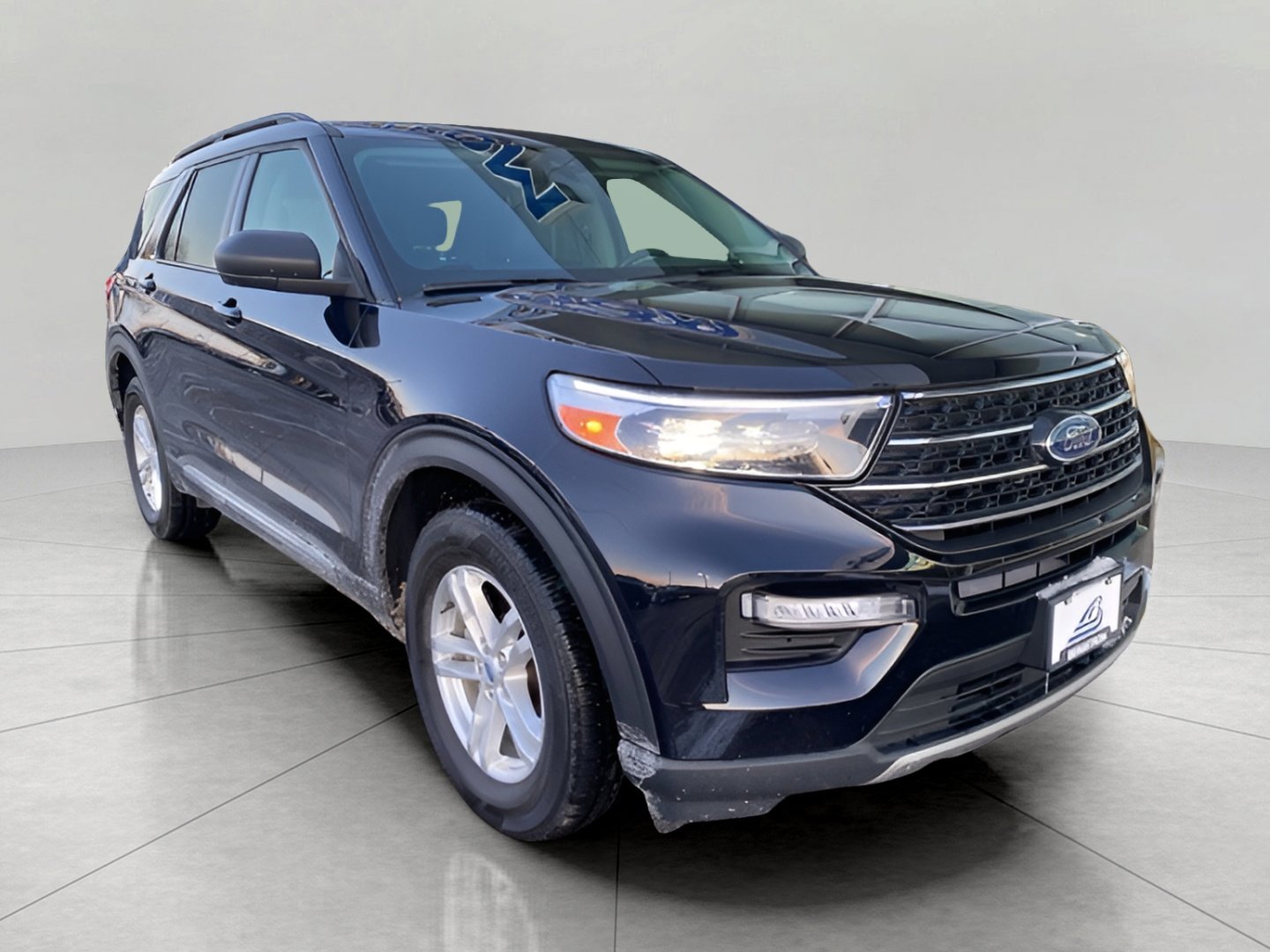 Certified 2022 Ford Explorer XLT w/ Equipment Group 202A image 1