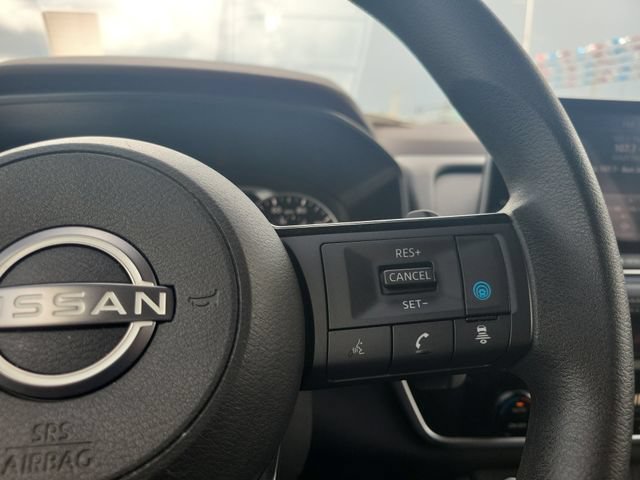 Used 2023 Nissan Rogue SV FWD image 24