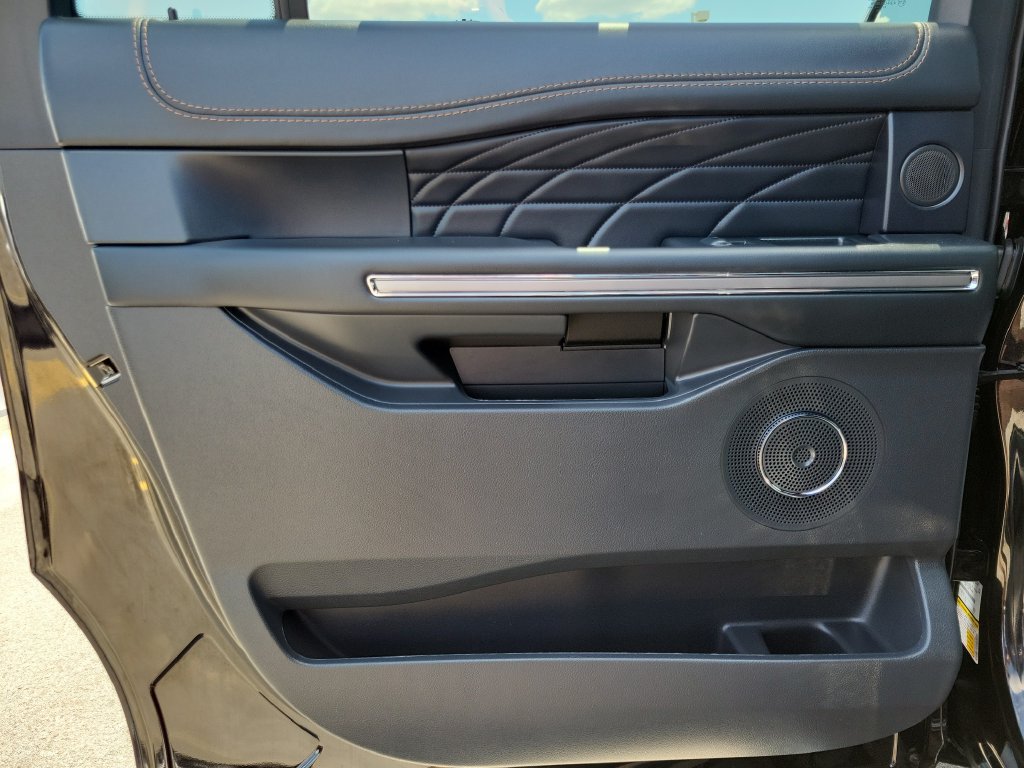 Certified 2024 Ford Expedition Max Platinum AWD/4WD image 12
