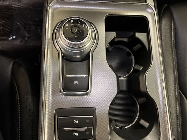 Certified 2024 Ford Edge Titanium AWD/4WD image 13