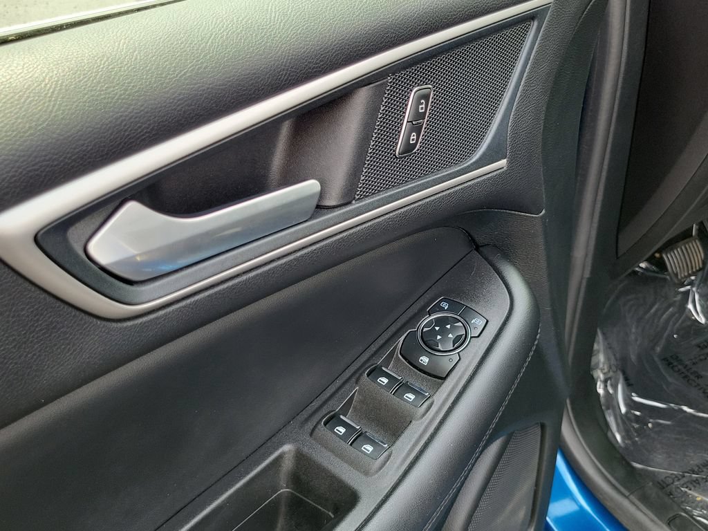 Certified 2023 Ford Edge SEL w/ Convenience Package AWD/4WD image 7