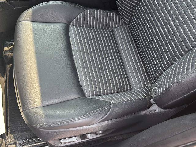 Used 2024 Toyota Corolla Cross AWD Hybrid image 22